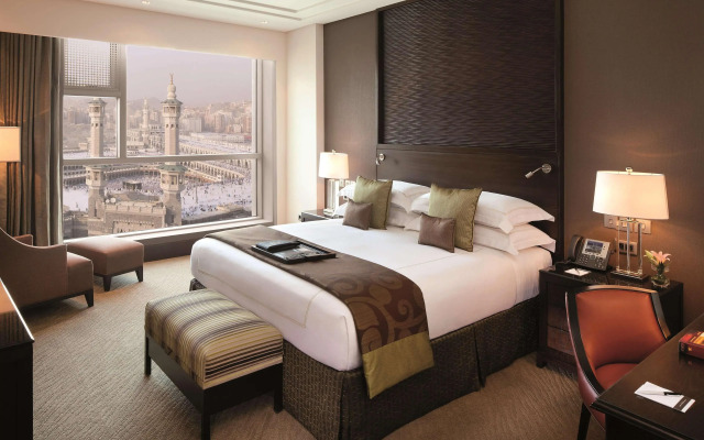 Fairmont Makkah Clock Royal Tower