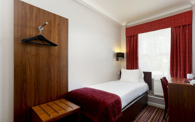 Amadis Bed And Breakfast