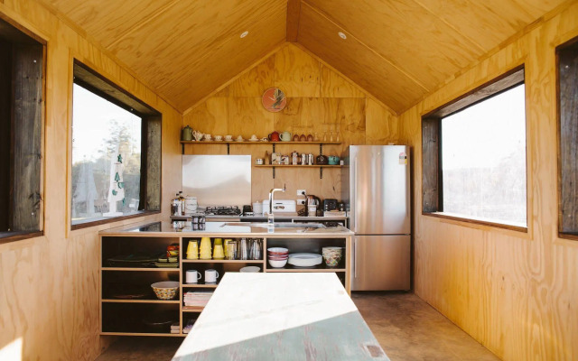 Appleby House & Rabbit Island Huts
