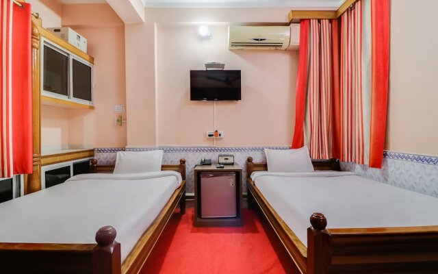 SPOT ON 45094 Hotel Madhu Complex