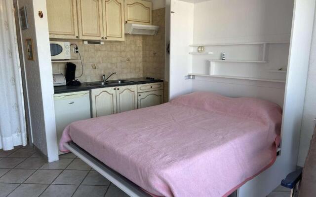 Appartement Port Camargue, 1 pièce, 4 personnes - FR-1-250-151