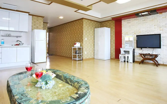 Yeosu Haeoreum Pension