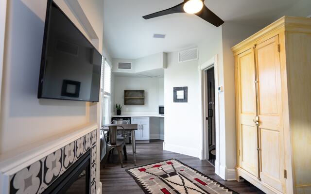 The Curtis Park Club