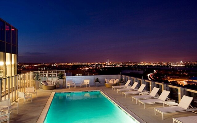 Bluebird Suites near National Airport