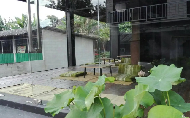 Trat 101 Hotel