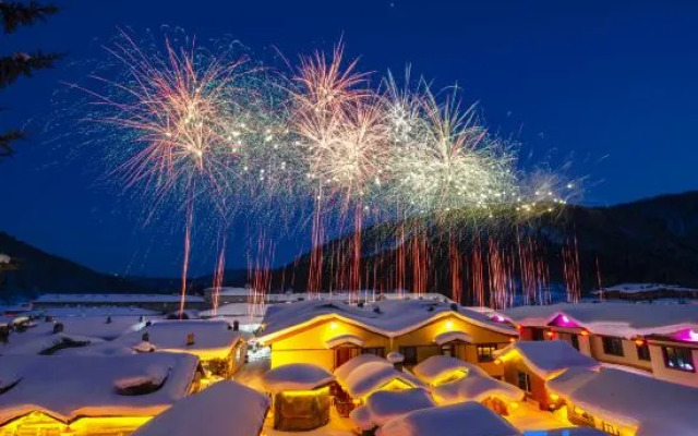 Xuexiang Xueyun Holiday Hotel