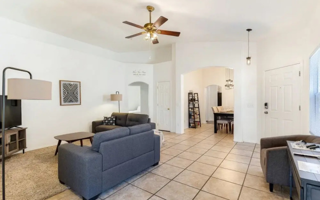 Sonesta Tucson 3 Bedroom Home by RedAwning