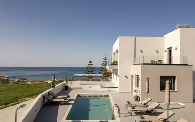 Villa Solaire - With 2 Private Pools Sauna
