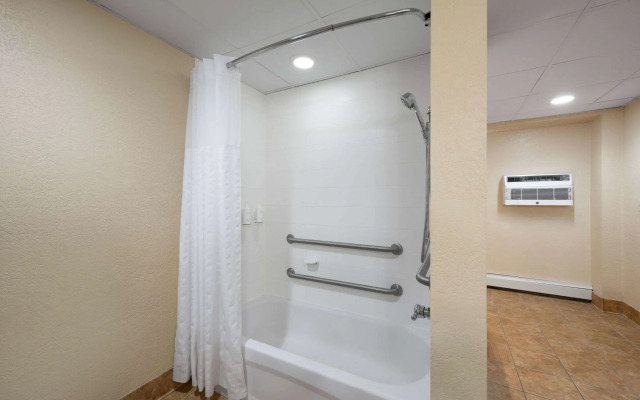 Days Inn & Suites by Wyndham Bozeman