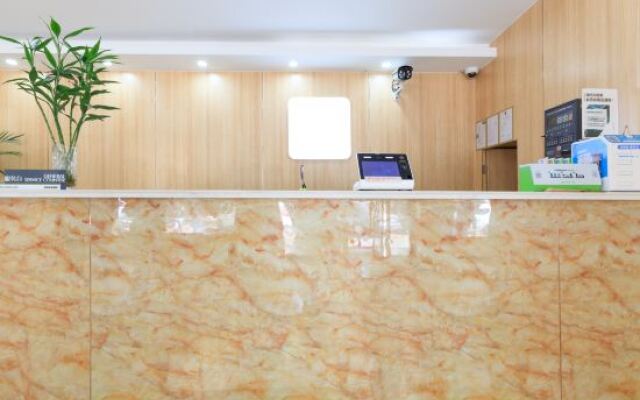 100 Inn Liangpin Hotel (Shanghai University Hutai Road)