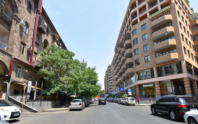 Teryan street, 3 bedrooms Luxury, Duplex apartment TT444
