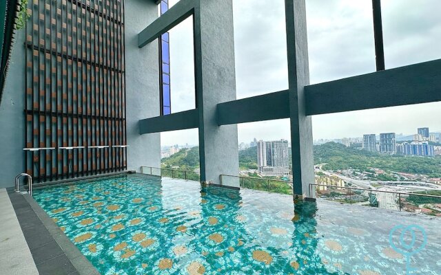 Millerz Square by Mykey