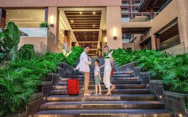 Mangrove Tree Resort World Sanya Bay - King and Queen Palm Towers