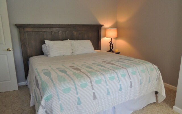 Allure Of The Lake 3 Bedrooms 2 Bathrooms Home