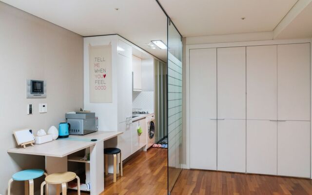 Circle House - Jongno