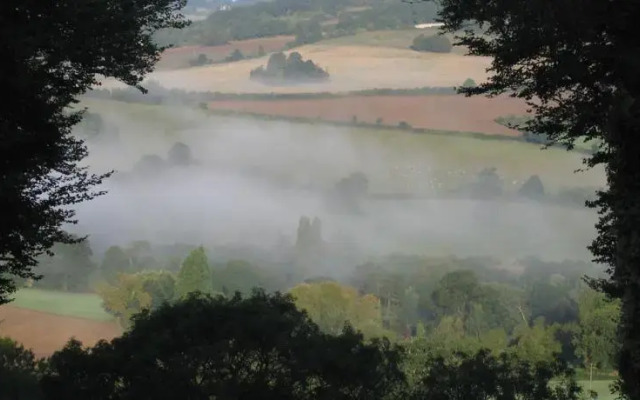 Spinney Cross
