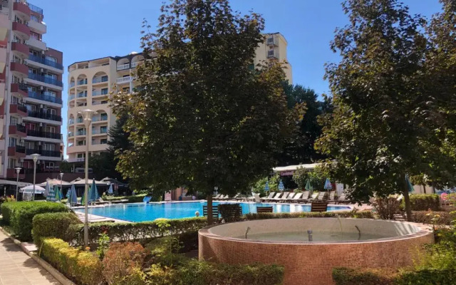 Menada Admiral Plaza Apartaments