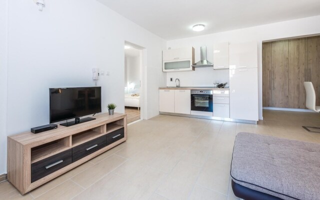Stunning Home in Betina With Wifi and 3 Bedrooms