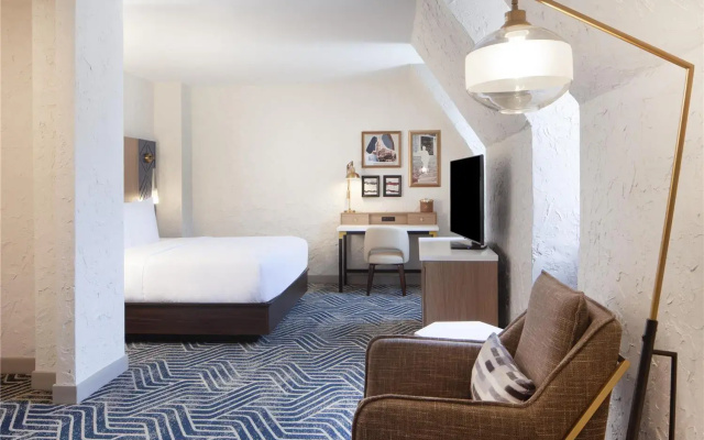 Hotel Royer Urbana Champaign, Tapestry Collection by Hilton