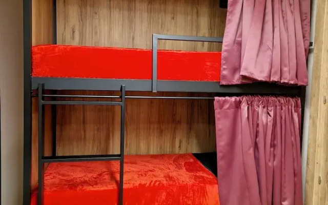 Velvet Hostel Business