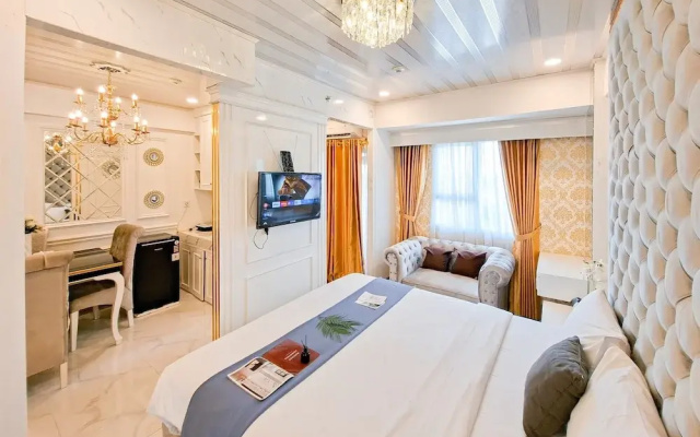 Classic Studio At Loftvilles City Apartment