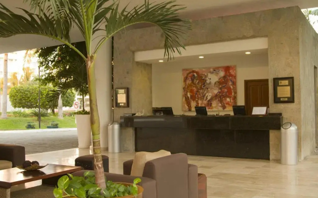 Ocean Breeze Acapulco