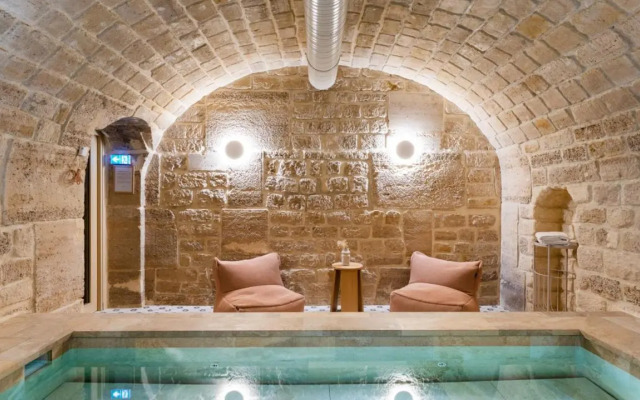 Le Petit Beaumarchais Hotel & Spa
