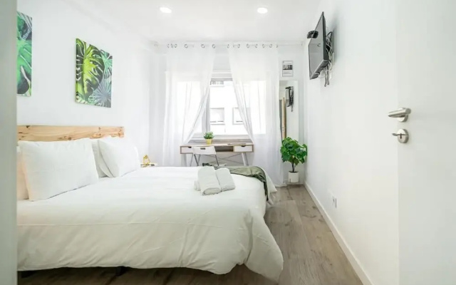 Santos Mattos Guesthouse & Apartments by Lisbon with Sintra