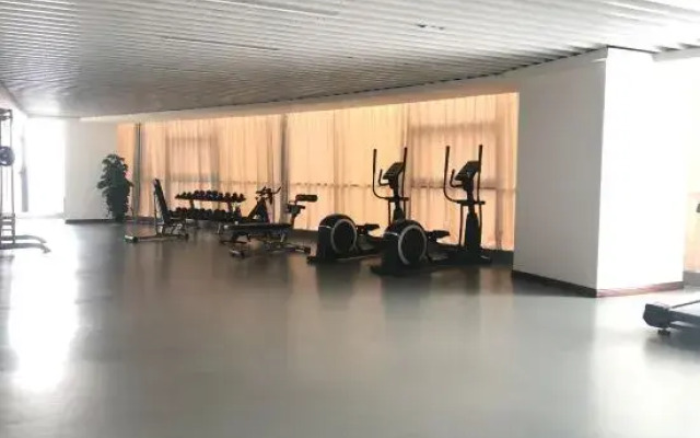 GuangYueZun Wuxiang Hotel (Sports Center Guangxi Planning Hall Subway Station)