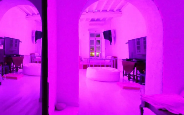 Mykonos Town Pad
