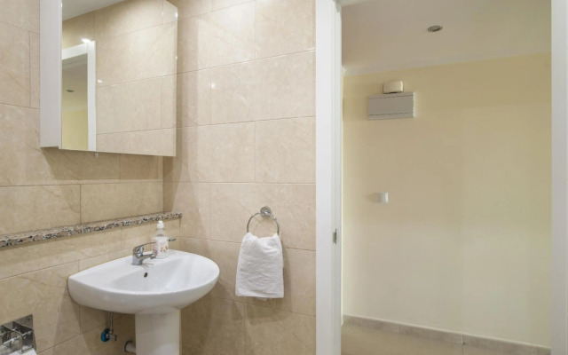 Marina view modern apartment