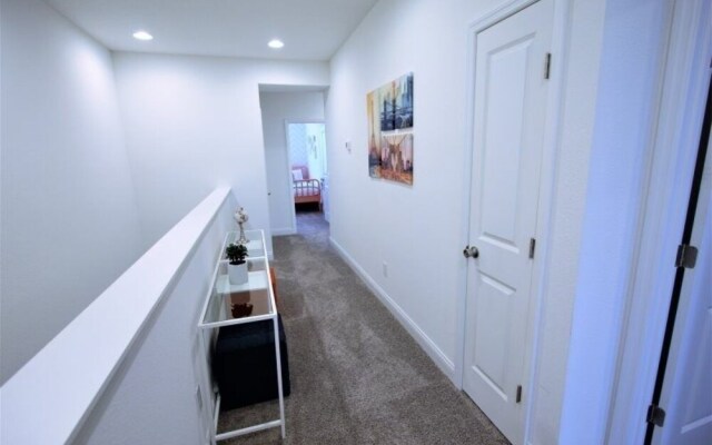 178fr 5 Bedroom Townhouse