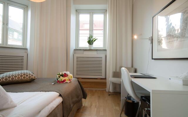 Hotell Aston