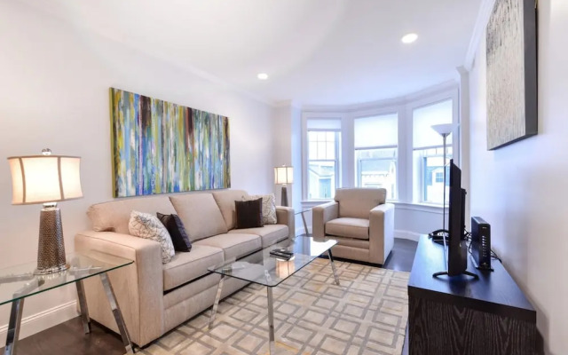 Global Luxury Suites at South Boston