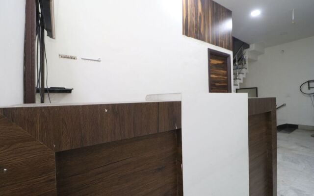 Oyo 39638 Hotel Indigo