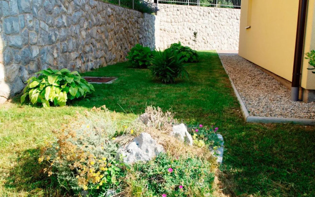 Apartments Jakov