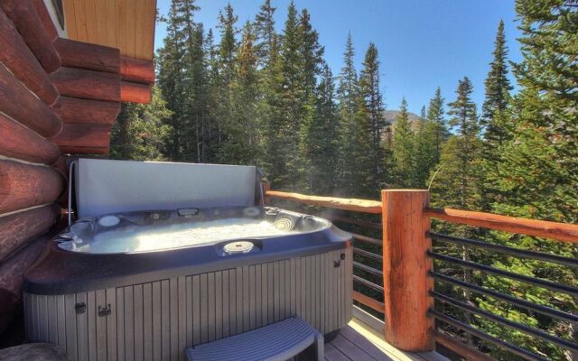 Quandary View Lodge by RedAwning