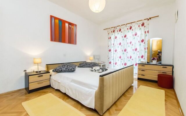 Apartment Zorka