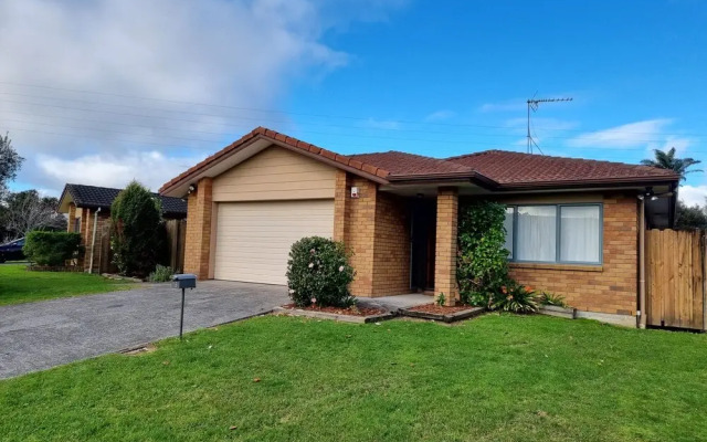 Beautiful 3BR House - WiFi - Car park