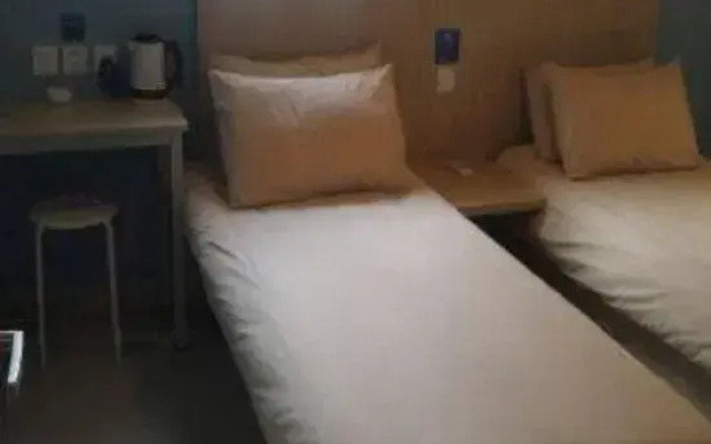 Bestay Hotel Express (Taiyuan Railway Station)