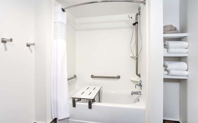 Hampton Inn & Suites Macon I-475