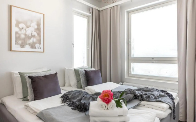 Arctic Penthouse City Suite