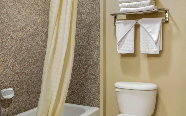 Best Western Plus Red River Inn