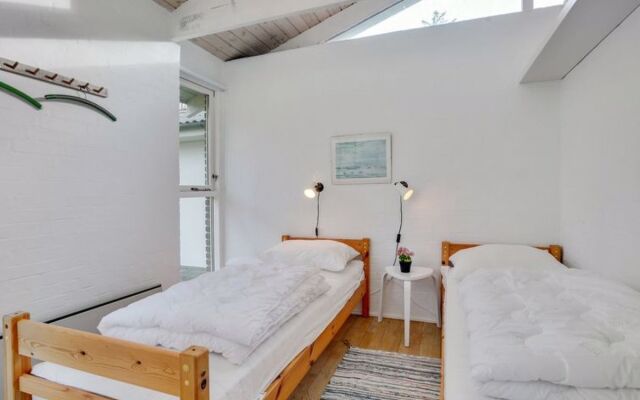 "Duran" - 2.9km from the sea in NW Jutland