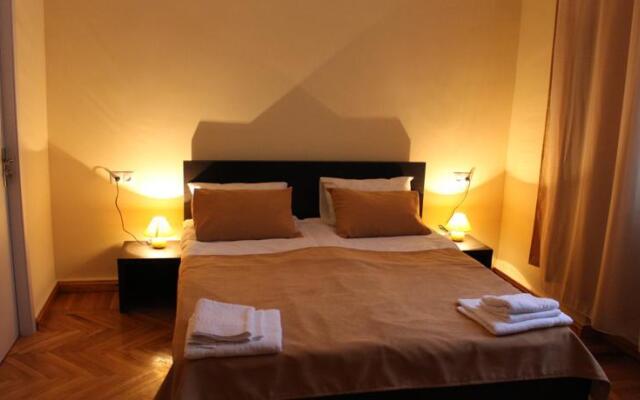 V Park Hotel