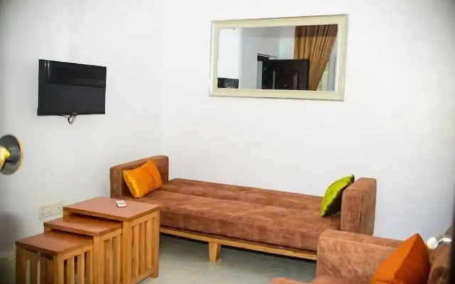 Ekulu Apartments