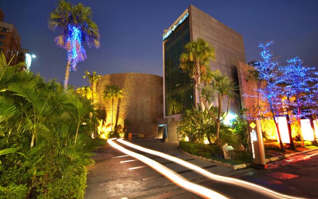 Eden Exoticism Planet Hotel