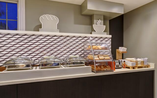 Holiday Inn Express Whitby by IHG