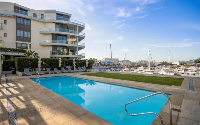 Апарт-отель Waterfront Village