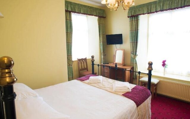 Highwayman Inn